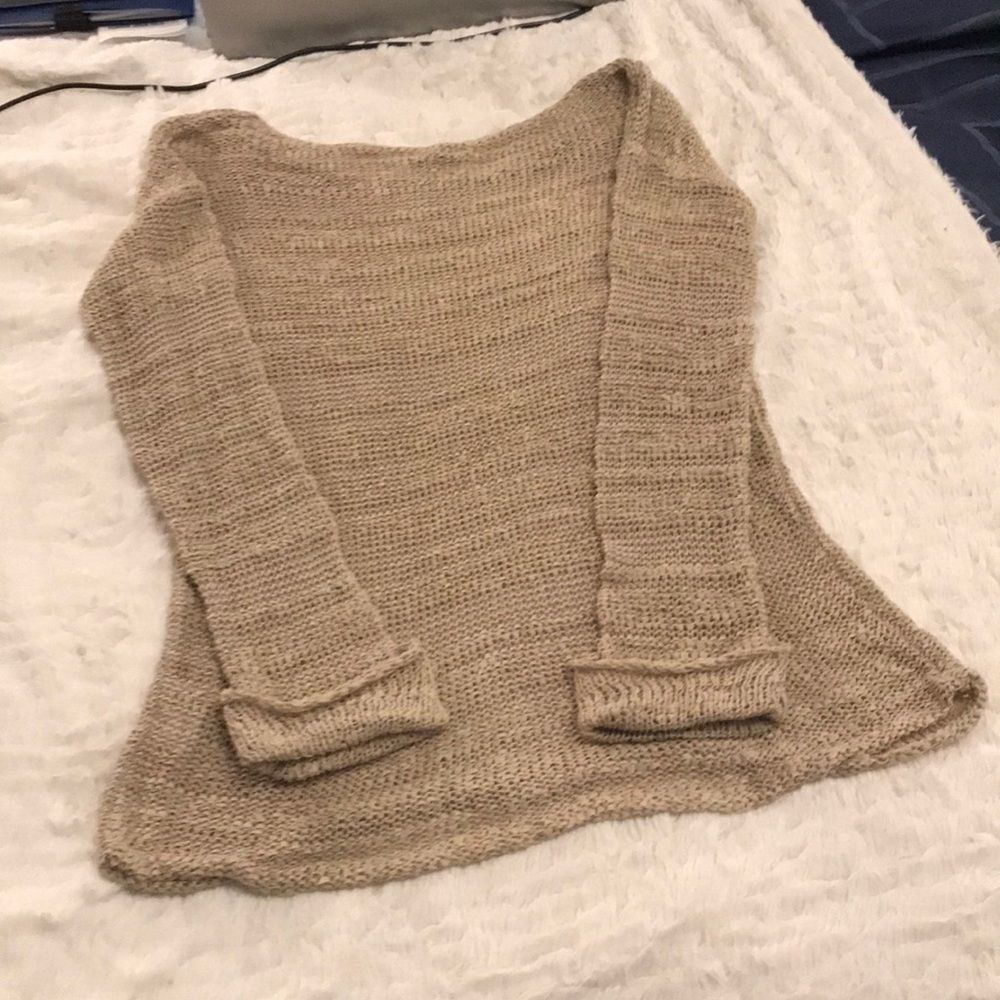 Beautiful tan Splendid sweater - Picture 5 of 5